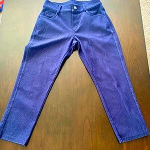Women’s Size Small Crop Leggings